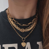 Collier Agdistis