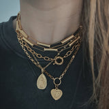 Collier Kratos